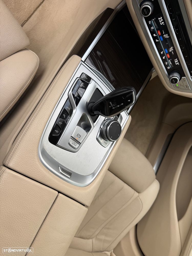 BMW 740 e iPerformance - 25