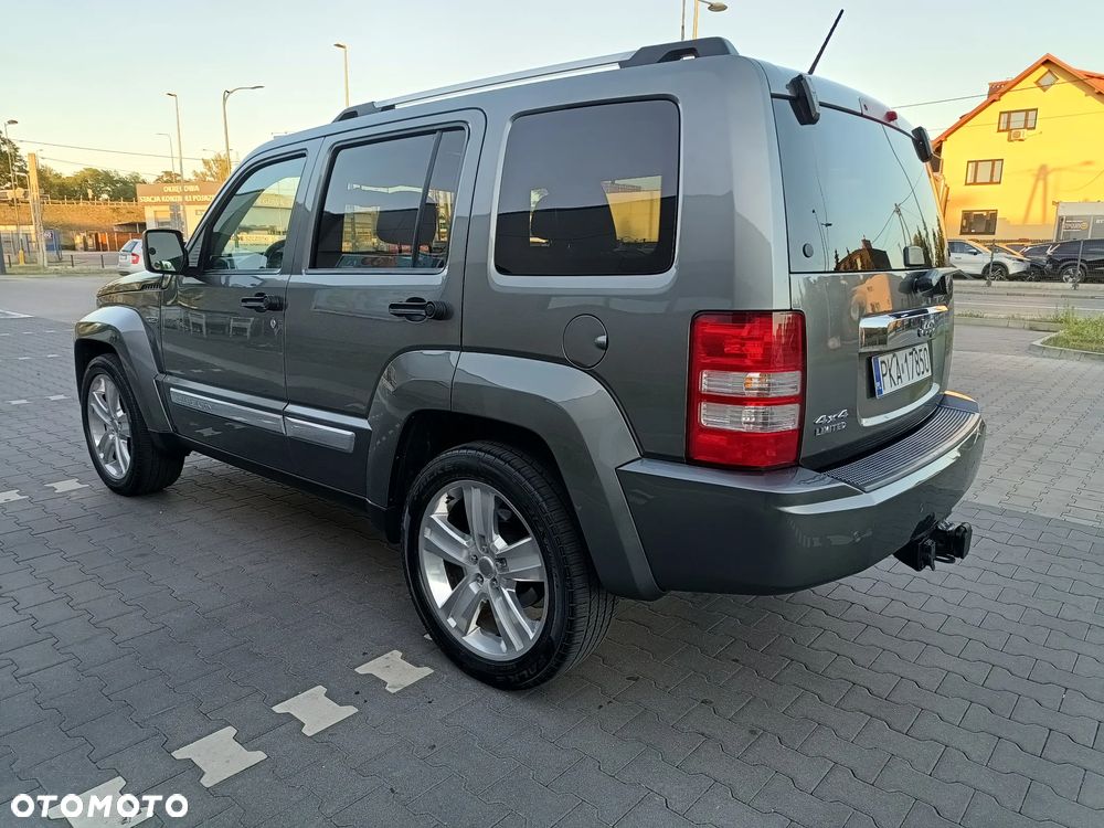 Jeep Liberty - 5