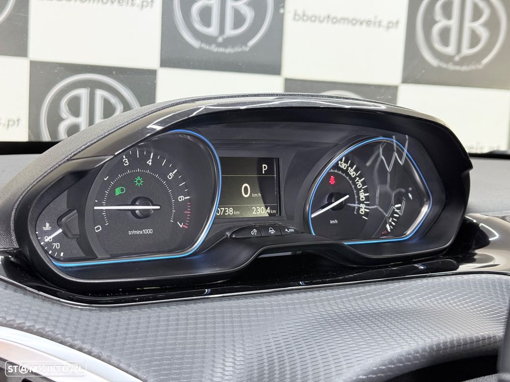 Peugeot 208 1.2 PureTech Allure EAT6 - 11