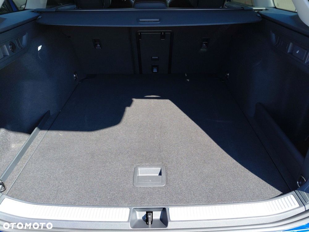 Volkswagen Passat - 37