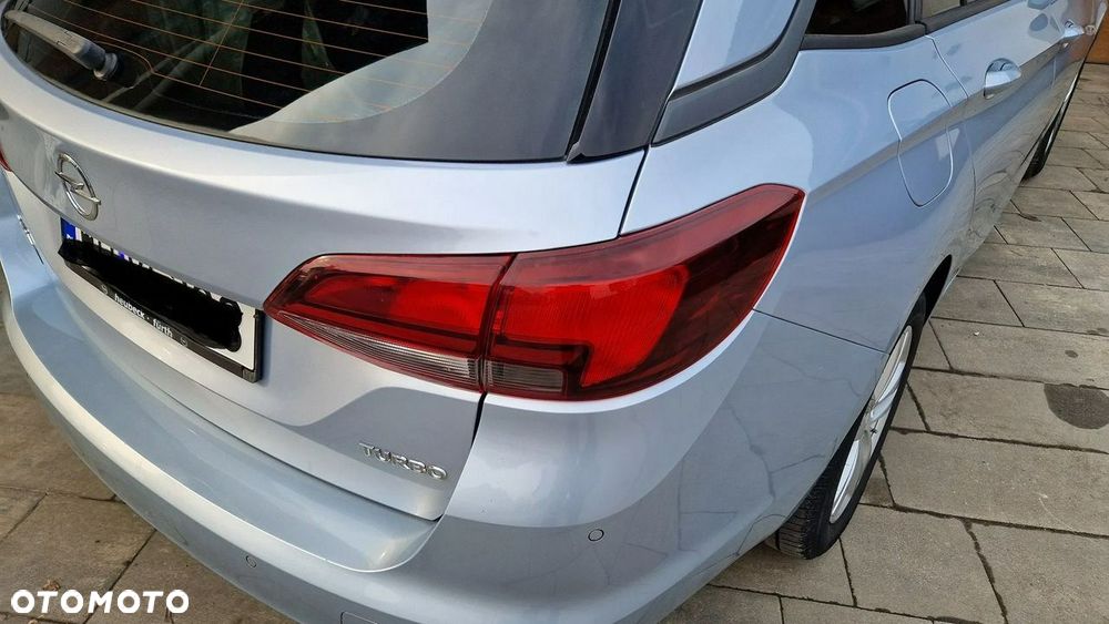 Opel Astra 1.4 Turbo Edition - 11