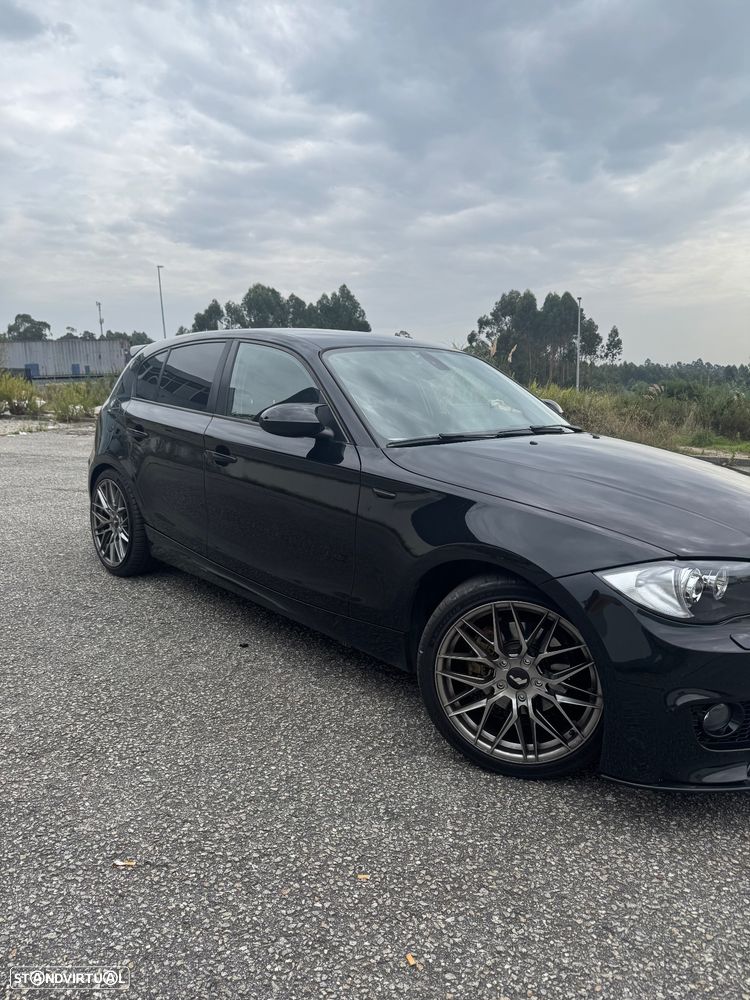 BMW 120 2009 photo 2