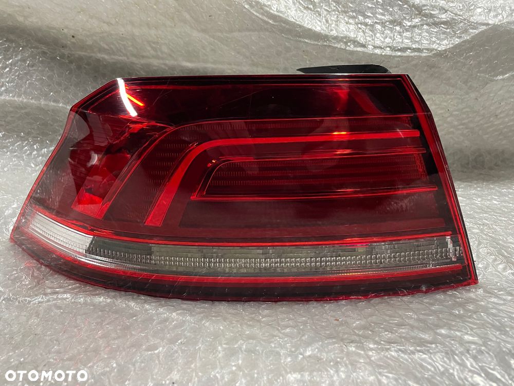 LAMPA TYŁ LEWA VOLKSWAGEN PASSAT B8 SEDAN LED 3G5945311 - 1