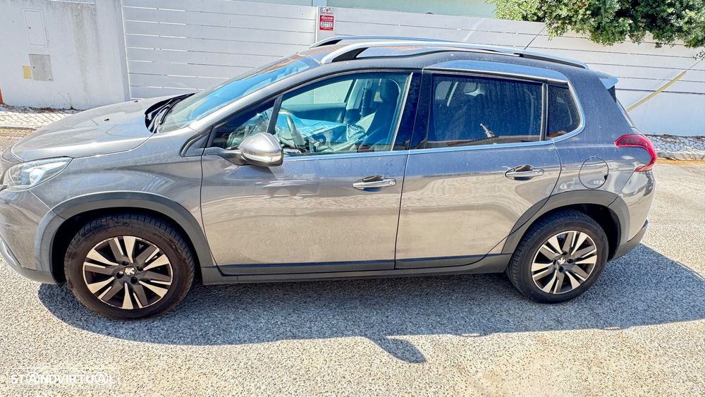 Peugeot 2008 - 4