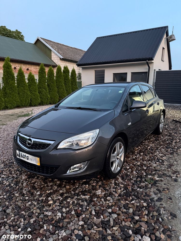 Opel Astra - 1