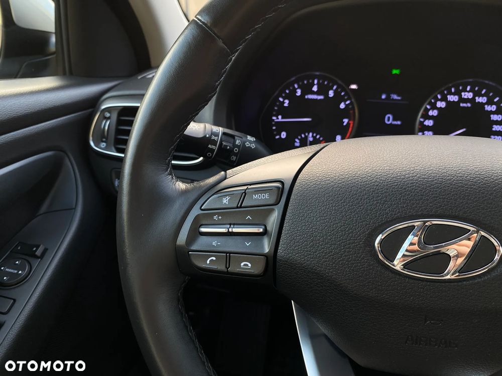 Hyundai i30 1.5 DPI Classic + - 24