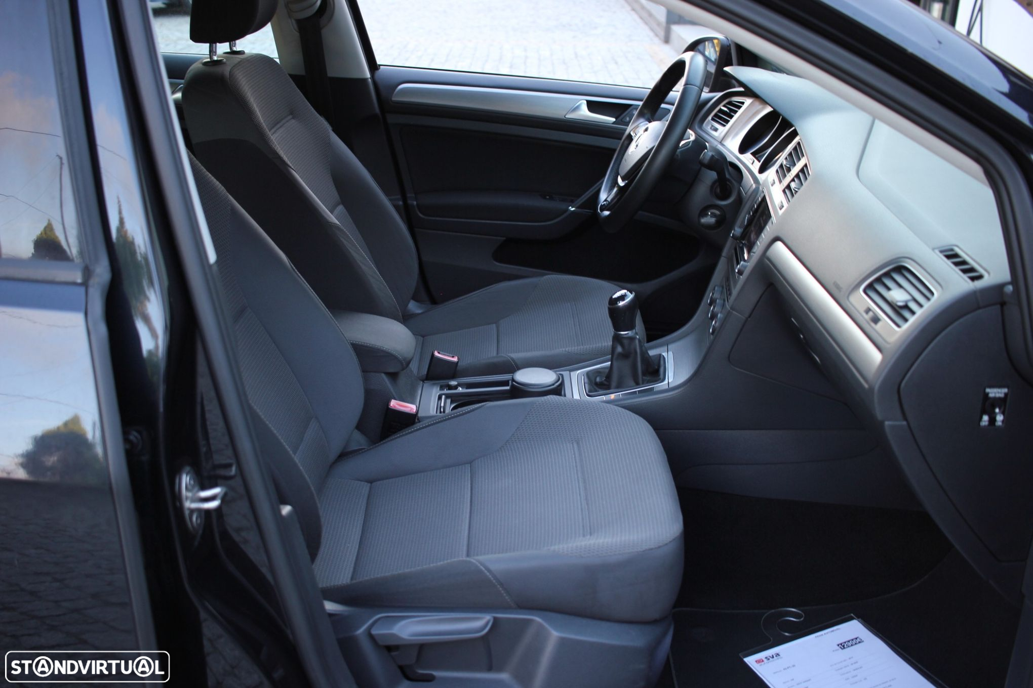 VW Golf Variant 1.6 TDi Confortline - 24