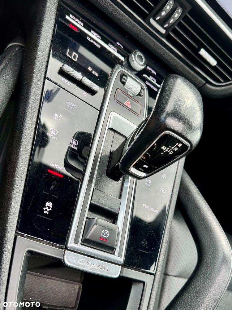 Porsche Cayenne Standard - 21