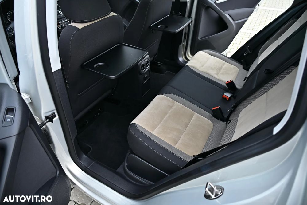 Volkswagen Tiguan 2.0 TDI 4Motion DSG Sport & Style - 17