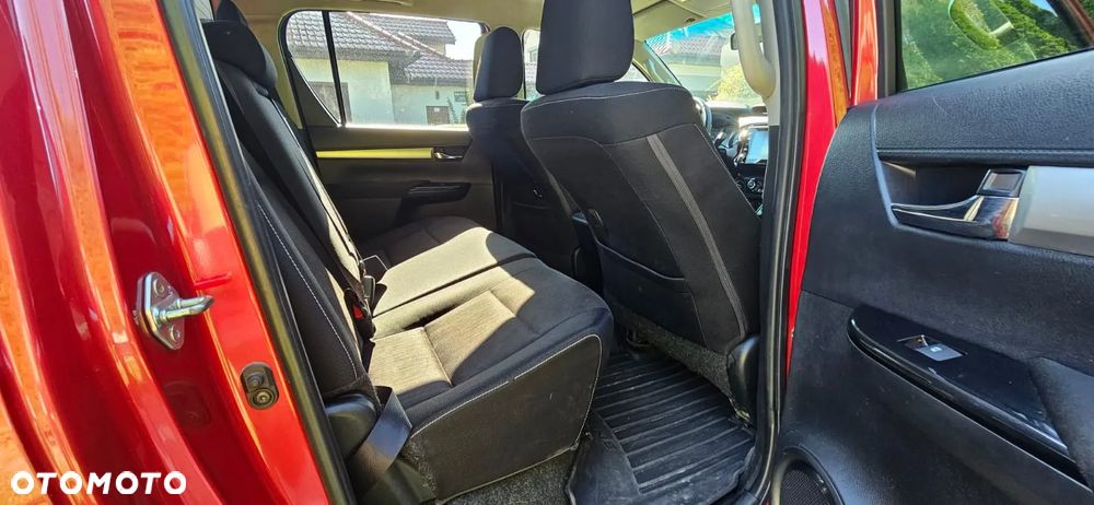 Toyota Hilux 2.8 D-4D Double Cab SR5+ 4x4 - 21