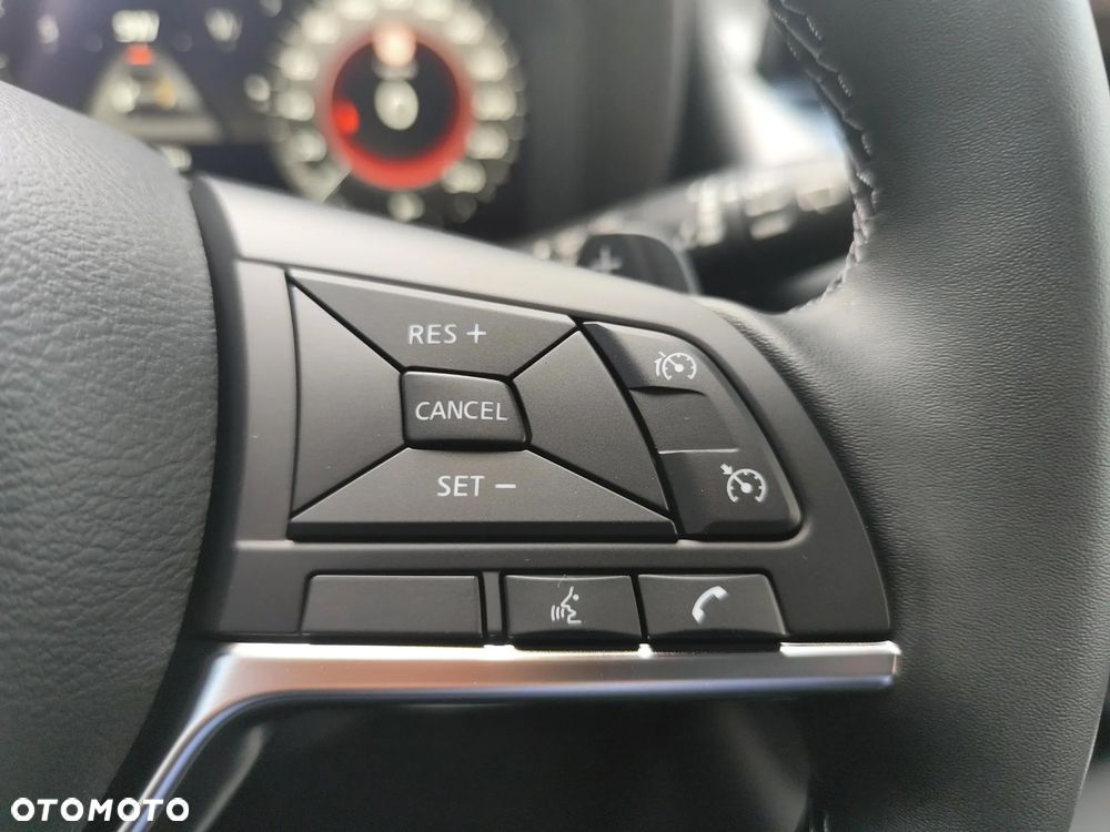 Nissan Juke 1.0 DIG-T N-Connecta DCT - 23