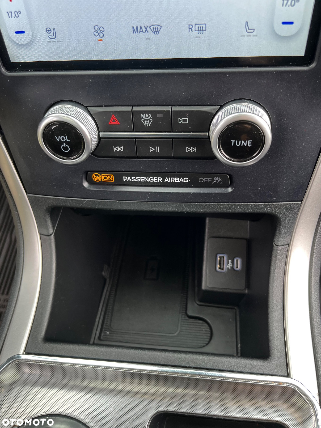 Ford Edge - 17