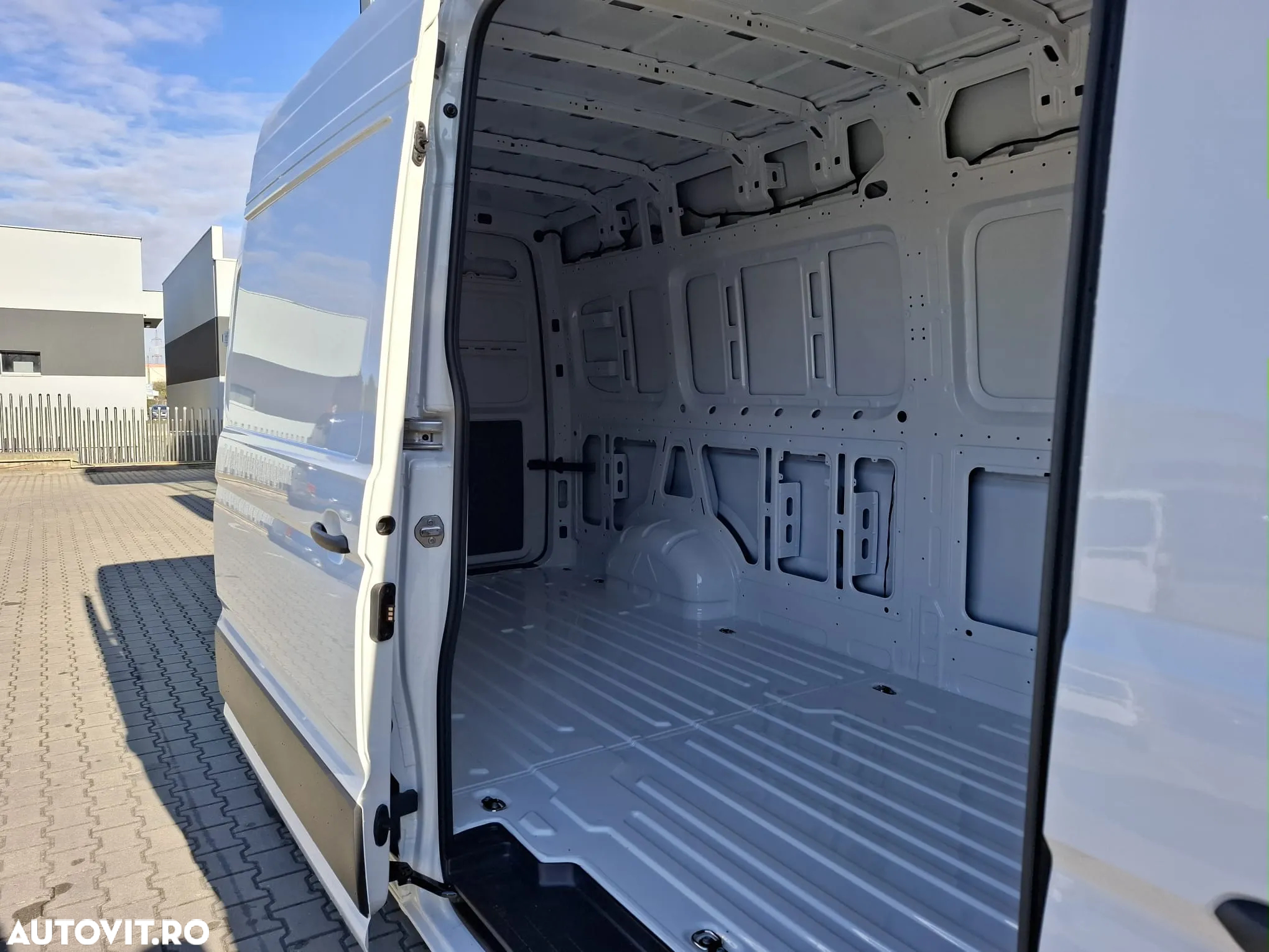 Volkswagen Crafter - 15