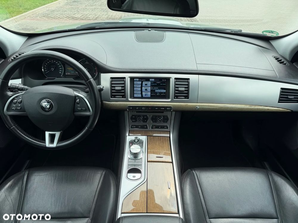 Jaguar XF 3.0 V6 D Premium Luxury - 5