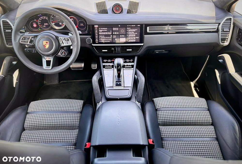 Porsche Cayenne - 9