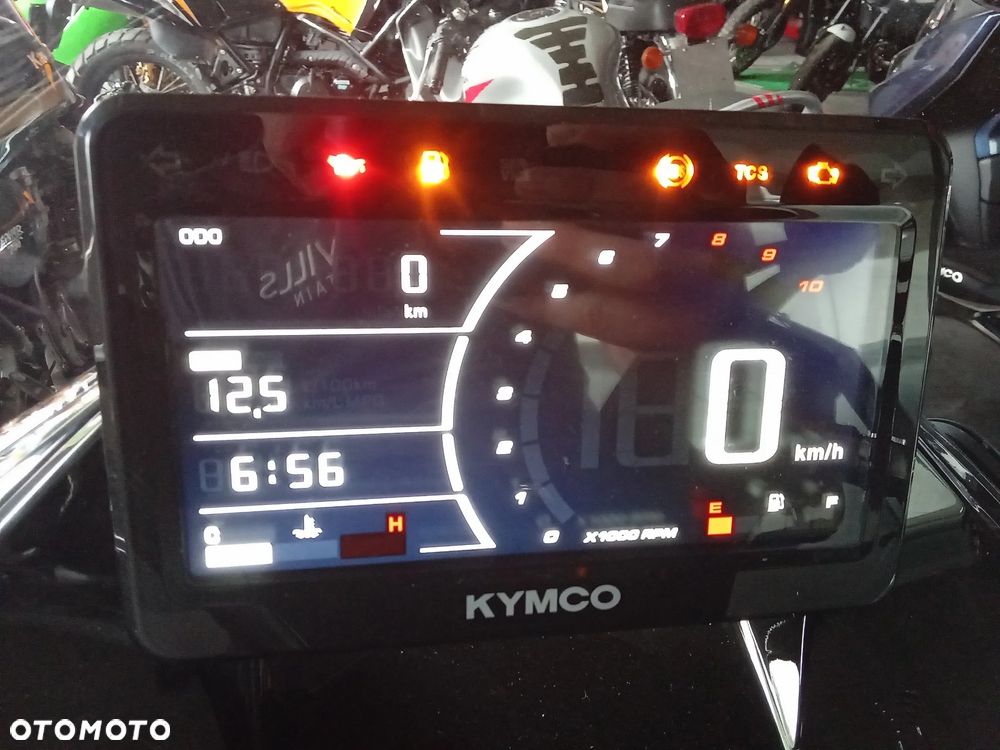 Kymco Downtown - 11