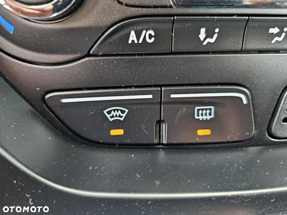 Ford Grand C-MAX 1.6 Ti-VCT Champions Edition - 26