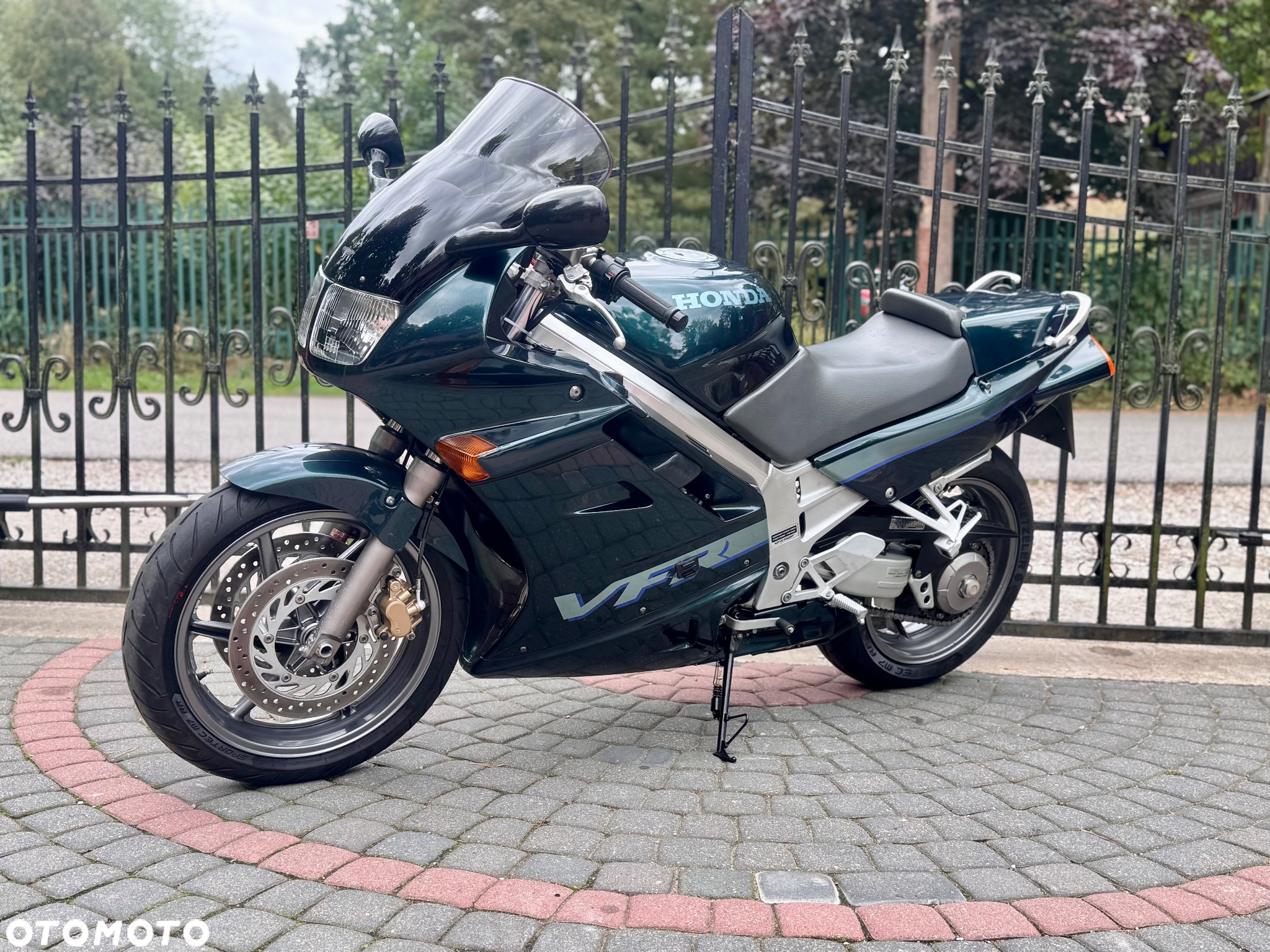Honda VFR - 6