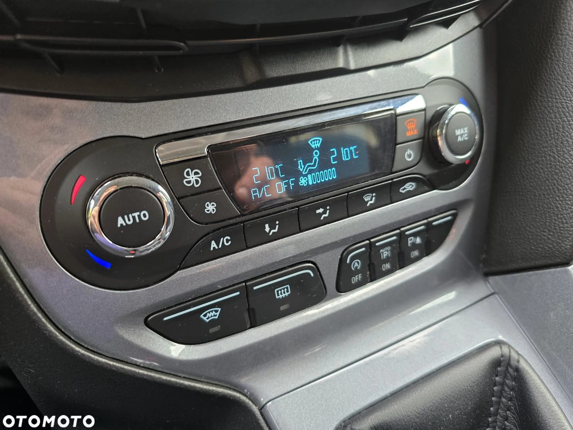 Ford Focus 1.0 EcoBoost Titanium - 30