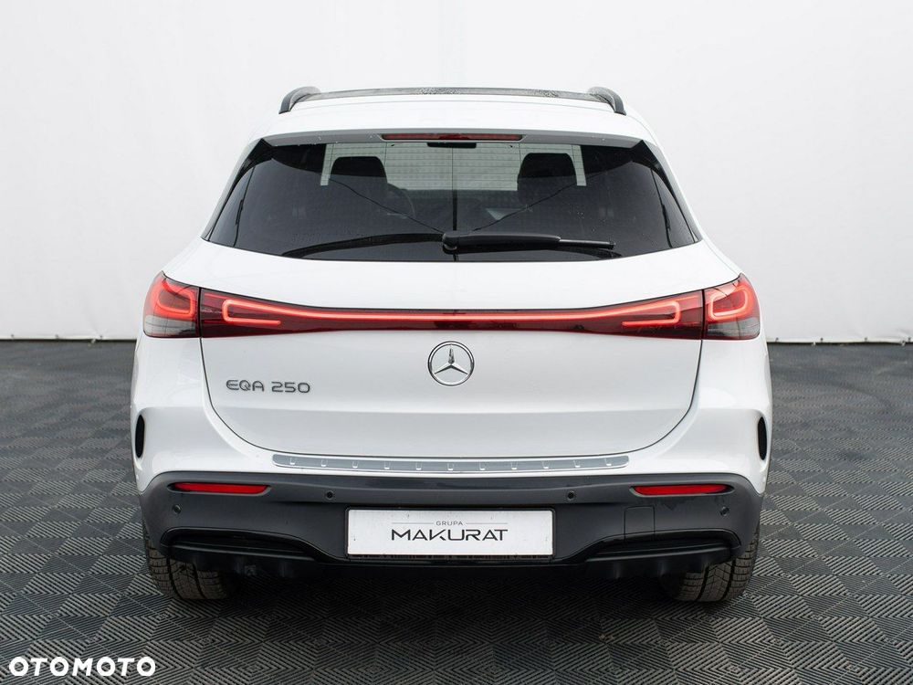 Mercedes-Benz EQA 250 66.5kWh AMG Line - 11