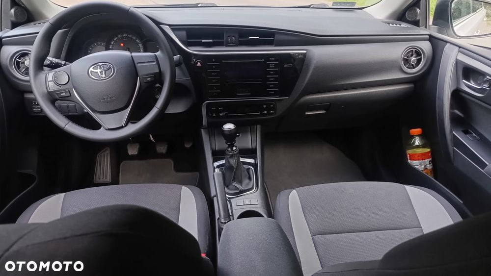 Toyota Auris 1.33 VVT-i Premium - 14