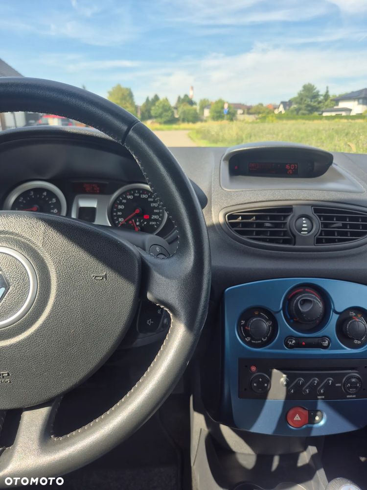 Renault Clio 1.2 16V 75 Dynamique - 30