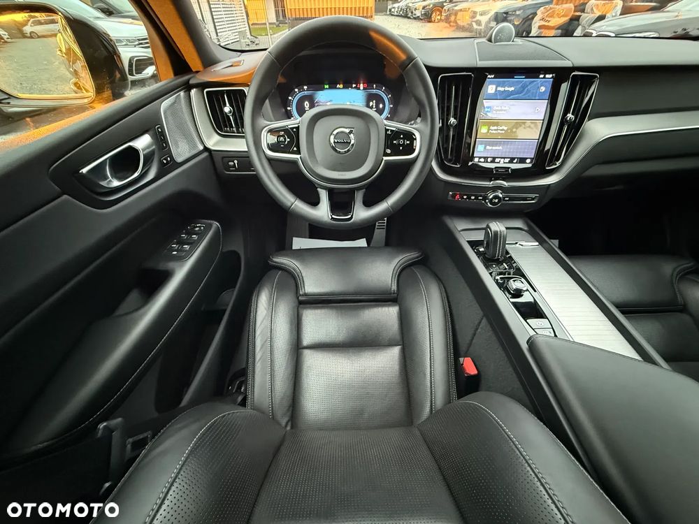 Volvo XC 60 B4 D AWD Ultimate Dark - 39