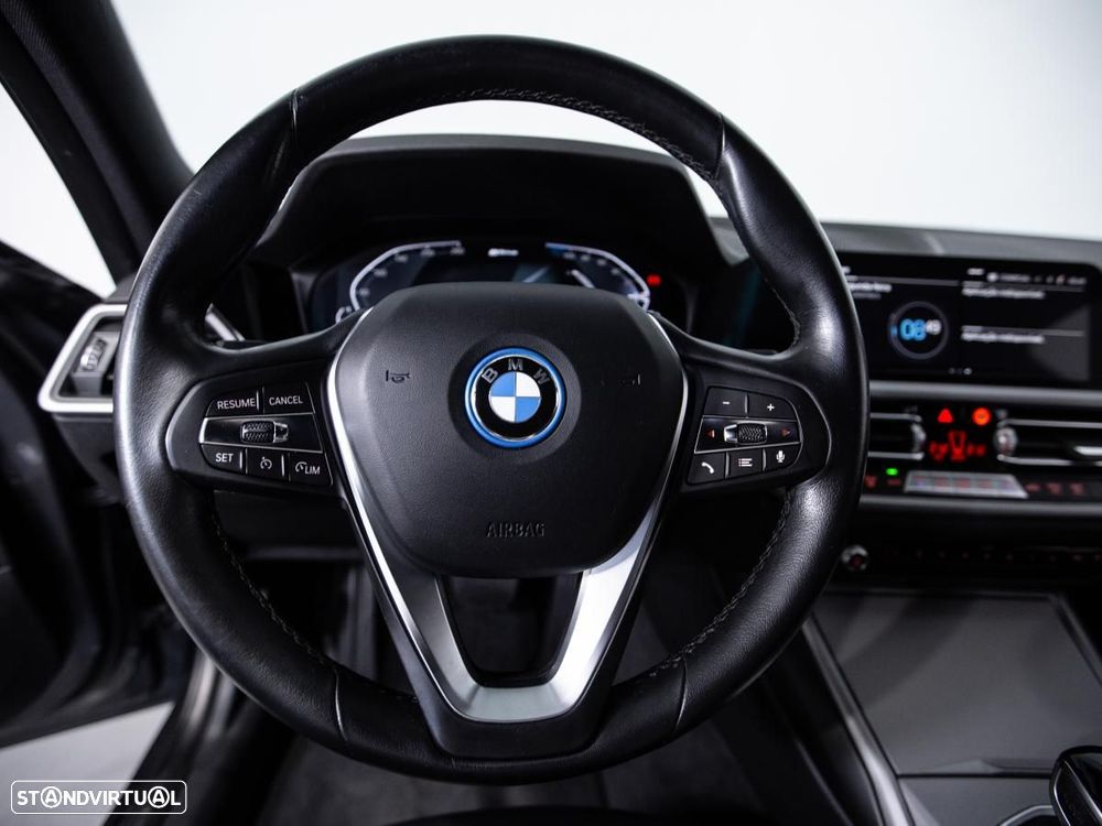 BMW 320 e Auto - 18