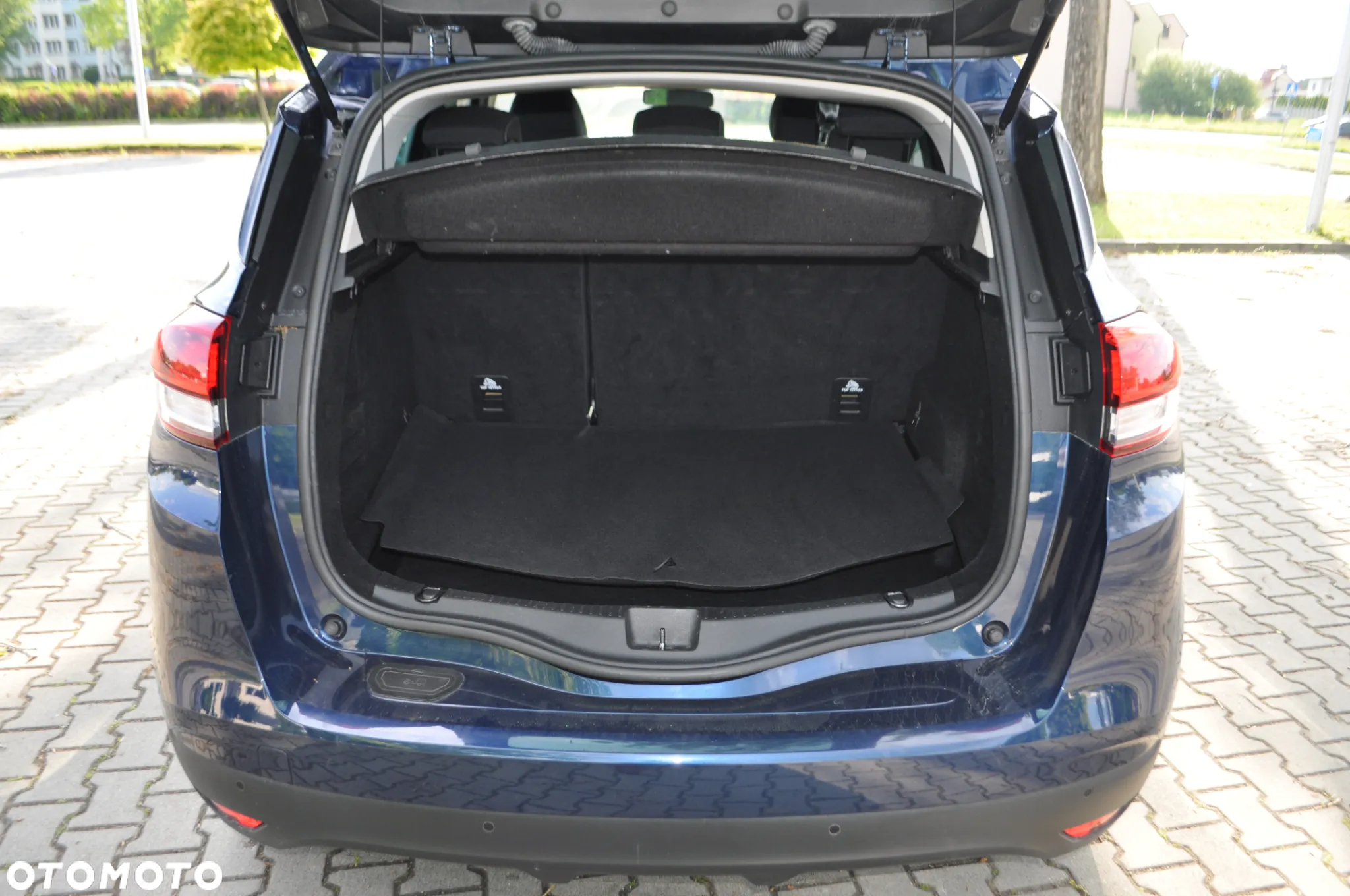 Renault Scenic TCe 140 GPF LIMITED - 20