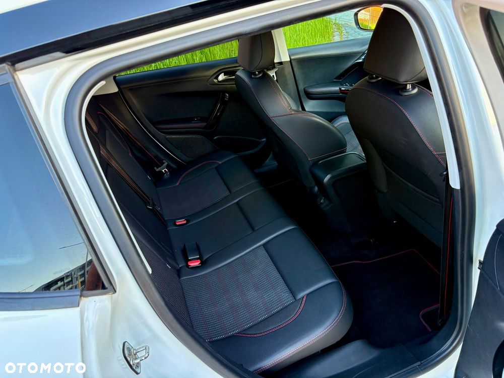 Peugeot 2008 - 6