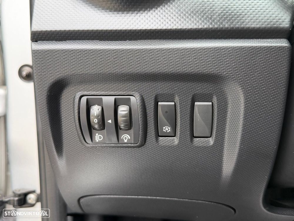 Renault Captur 1.5 dCi Exclusive - 19