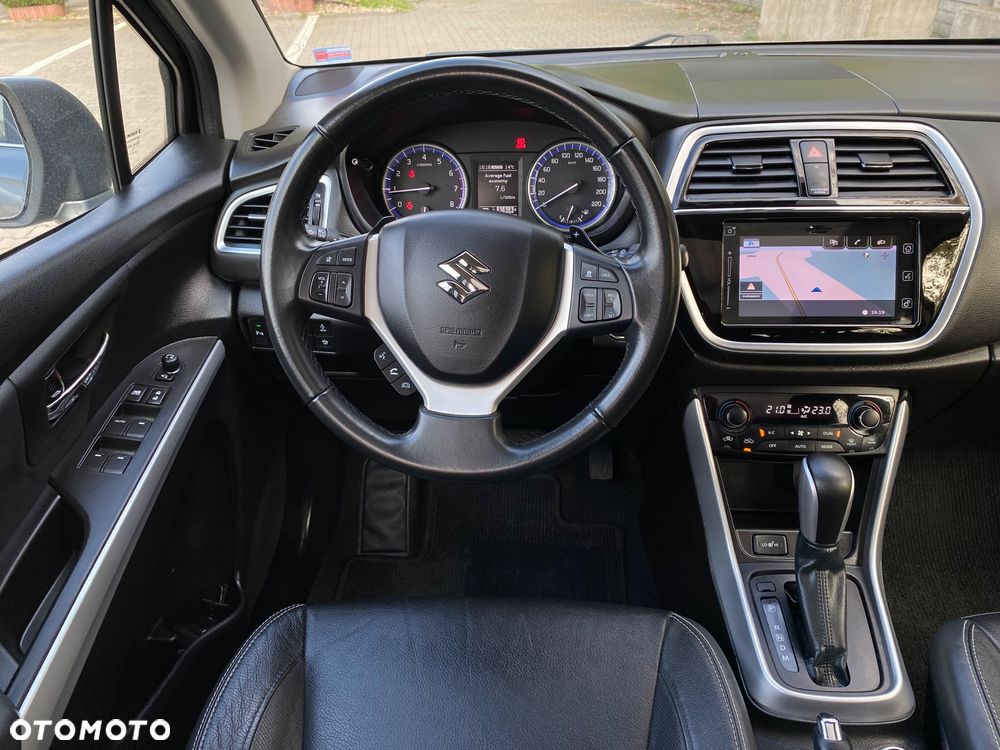 Suzuki SX4 S-Cross 1.4 SHVS Premium 4WD - 32