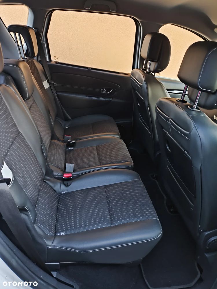 Renault Scenic - 11