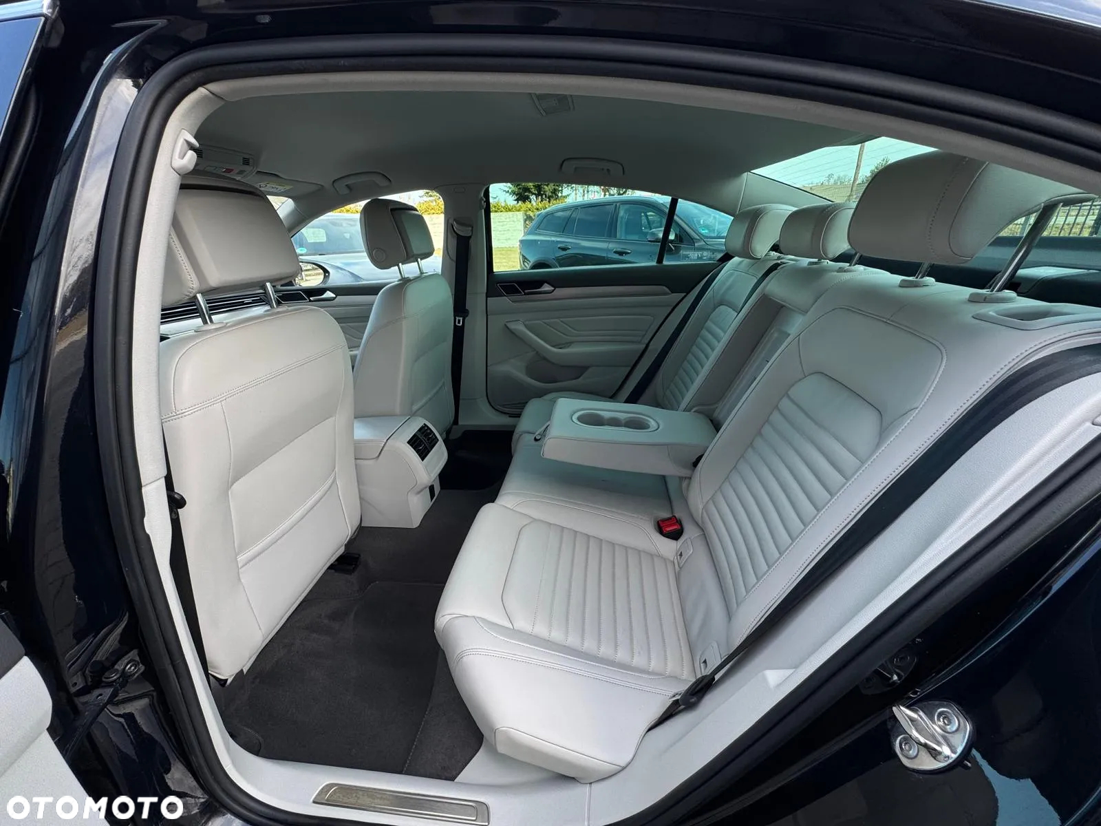 Volkswagen Passat 2.0 TDI 4Mot Elegance DSG - 24