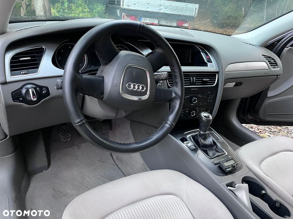 Audi A4 Avant 2.0 TDI - 5