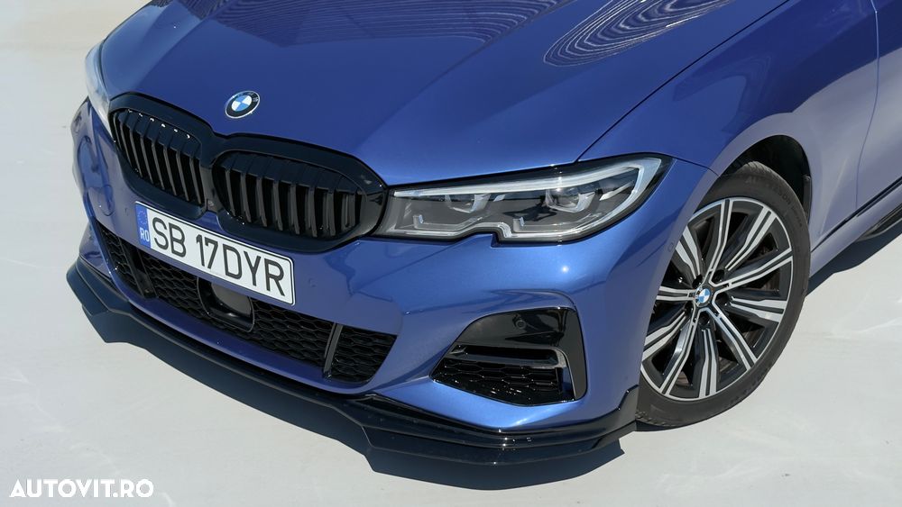BMW Seria 3 330i xDrive AT - 4