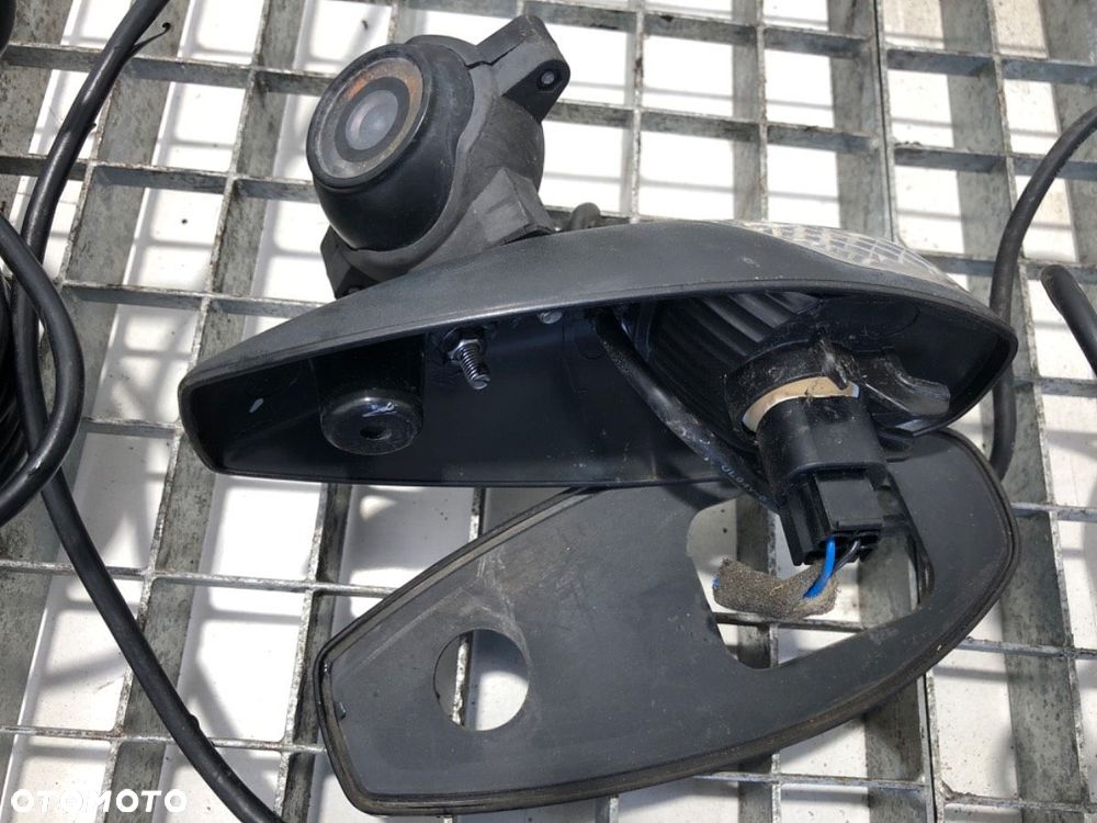 LAMPA OBRYSOWA KAMERA  RENAULT TRUCKS D 2013 - 2022 D CAB 2M - 2