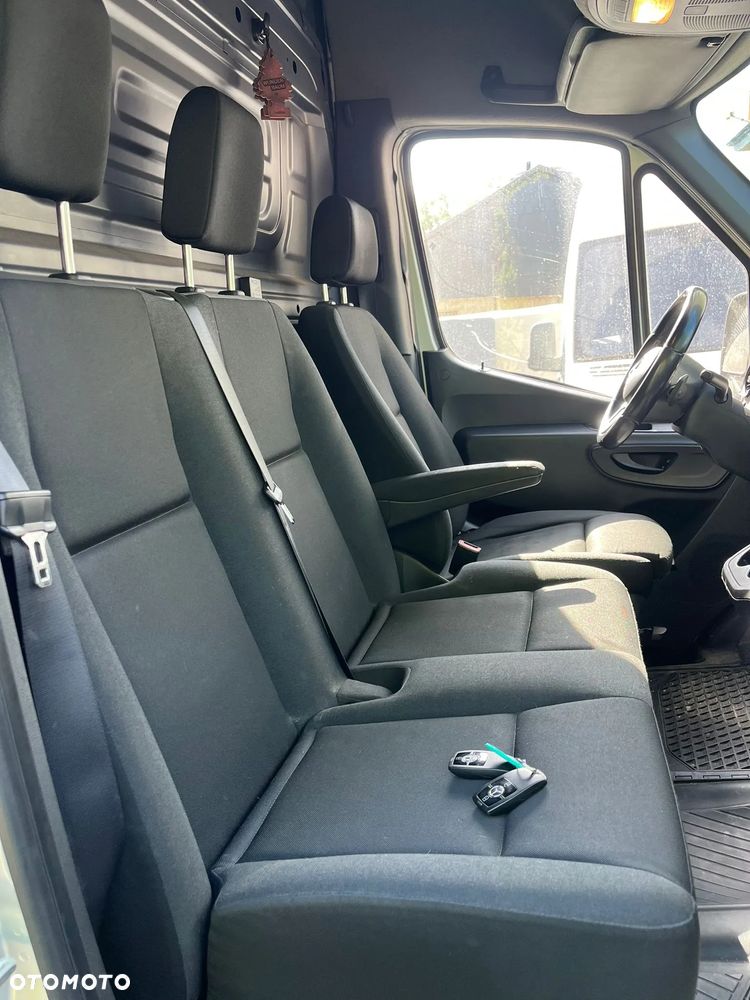 Mercedes-Benz SPRINTER - 6
