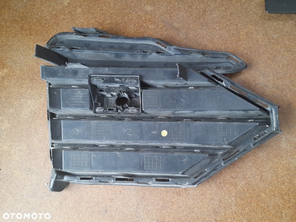 ATRAPA KRATKA ZDERZAKA LEWA PRAWA VW TOUAREG III 760853665B 760853666C - 6