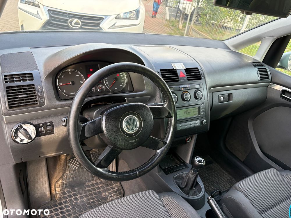 Volkswagen Touran 1.9 TDI Trendline - 9