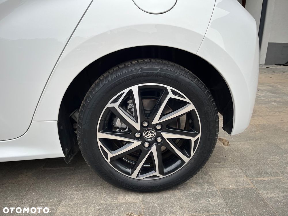 Toyota Yaris Hybrid 1.5 Executive - 12