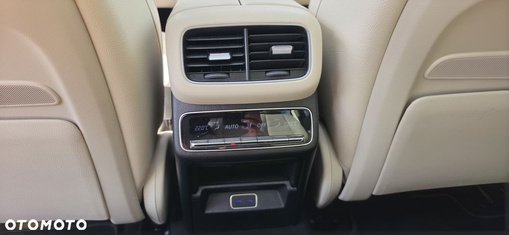 Mercedes-Benz GLS - 22