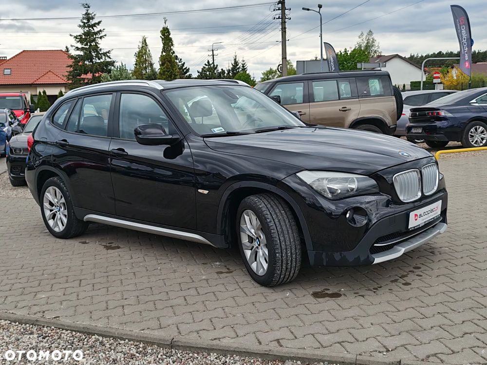 BMW X1 xDrive18d - 11
