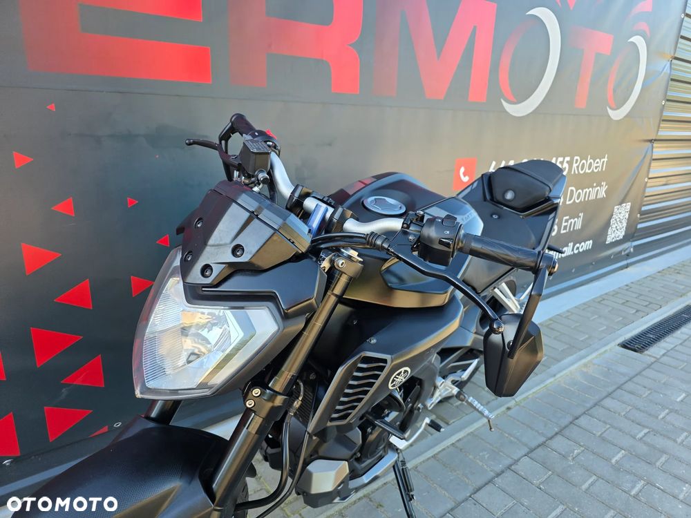 Yamaha MT - 12