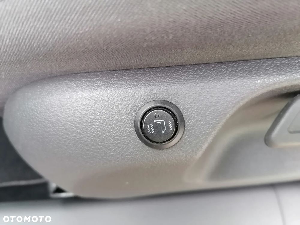 Volkswagen Touran - 14