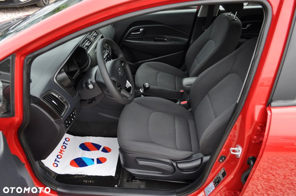 Kia Rio - 13