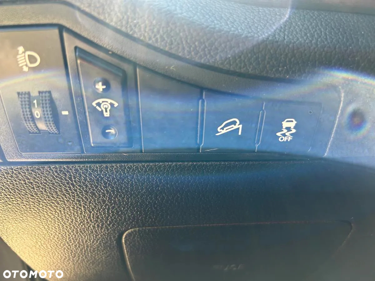 Kia Sportage - 16