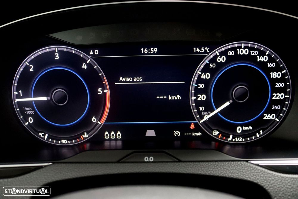 VW Passat 2.0 TDI Highline - 16