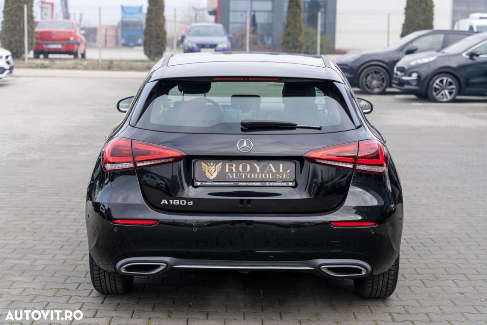 Mercedes-Benz A 180 d 7G-DCT - 10