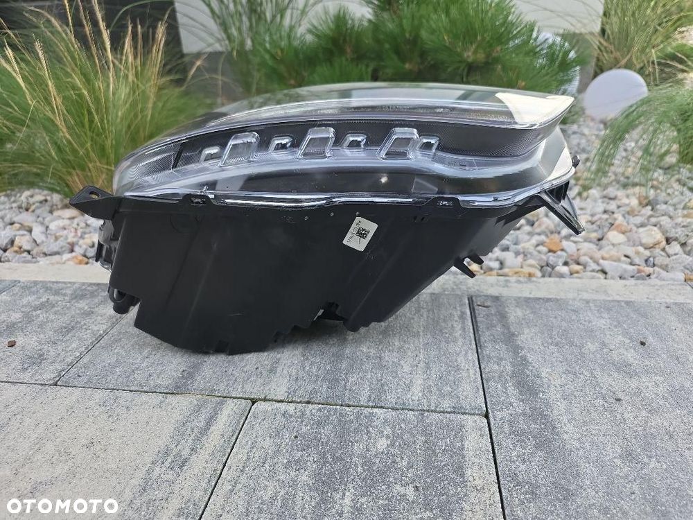 VOLVO XC40 Lampa prawa przód Full Led 31655982 2017-2022 - 8